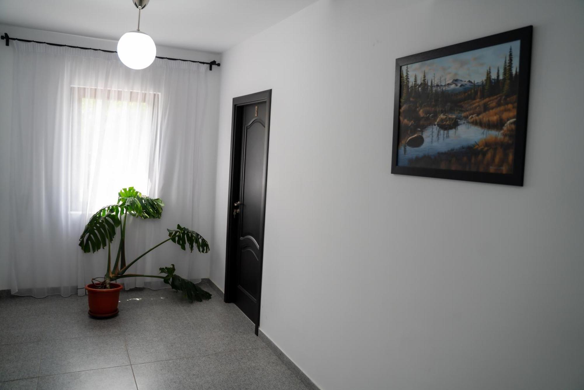 Din Natura Varbilau المظهر الخارجي الصورة